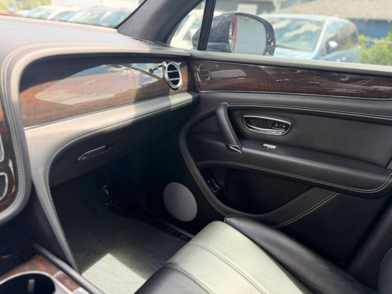 2019 Bentley Bentayga V8