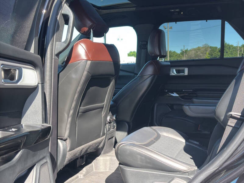 2022 Ford Explorer Platinum