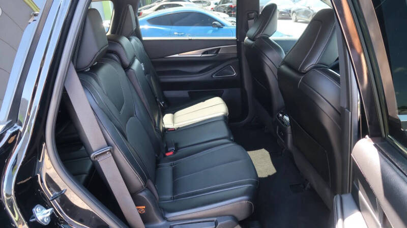 2025 Infiniti QX60 Luxe