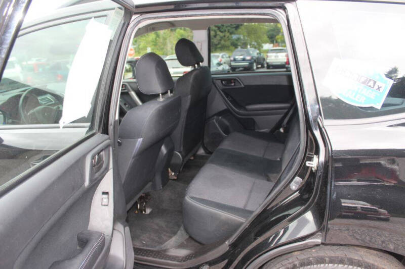 2016 Subaru Forester 2.5i
