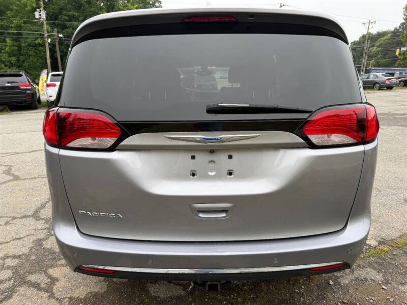 2018 Chrysler Pacifica Touring L
