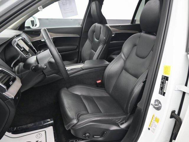 2023 Volvo XC90 B6 Ultimate Bright Theme 7P