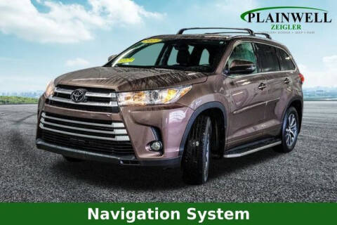 2017 Toyota Highlander for sale at Zeigler Ford of Plainwell - Jeff Bishop in Plainwell MI