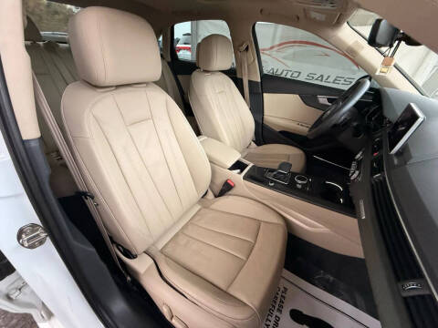 2017 Audi A4 2.0T quattro Premium Plus