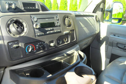 2011 Ford E-Series E-350 SD