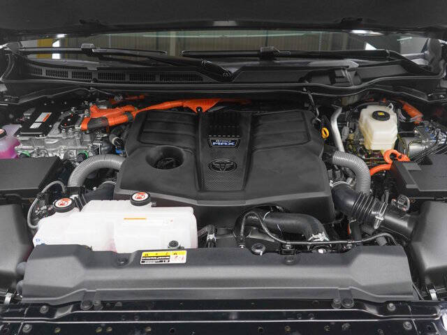 2025 Toyota Sequoia Platinum