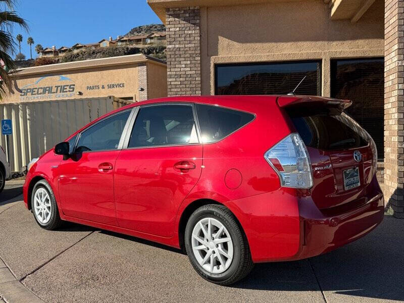 2012 Toyota Prius v Two