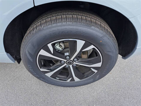 2026 Volvo XC60 B5 Core