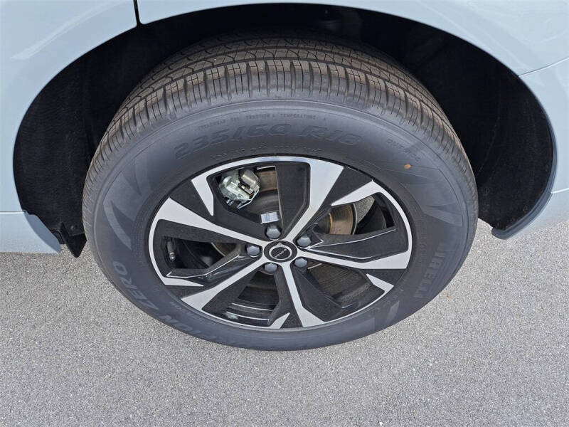 2026 Volvo XC60 B5 Core