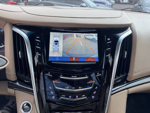 2018 Cadillac Escalade ESV Platinum