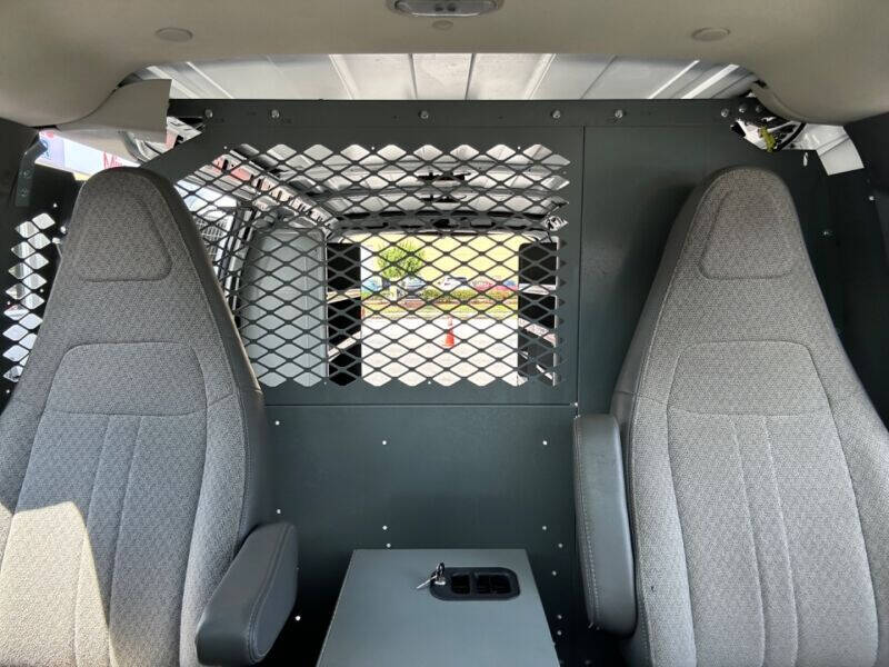 2017 Chevrolet Express  - $19,995