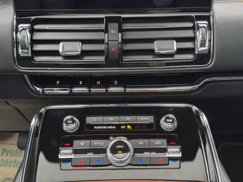 2023 Lincoln Navigator Black Label