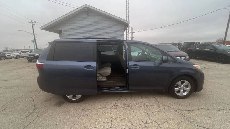 2016 Toyota Sienna