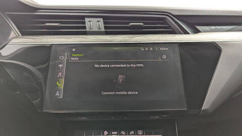 2021 Audi e-tron quattro Premium