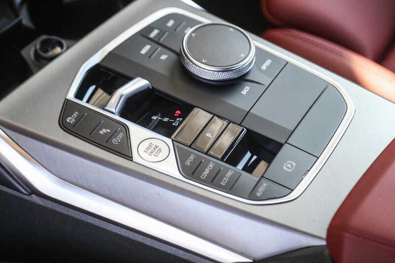 2025 BMW 3 Series 330i xDrive