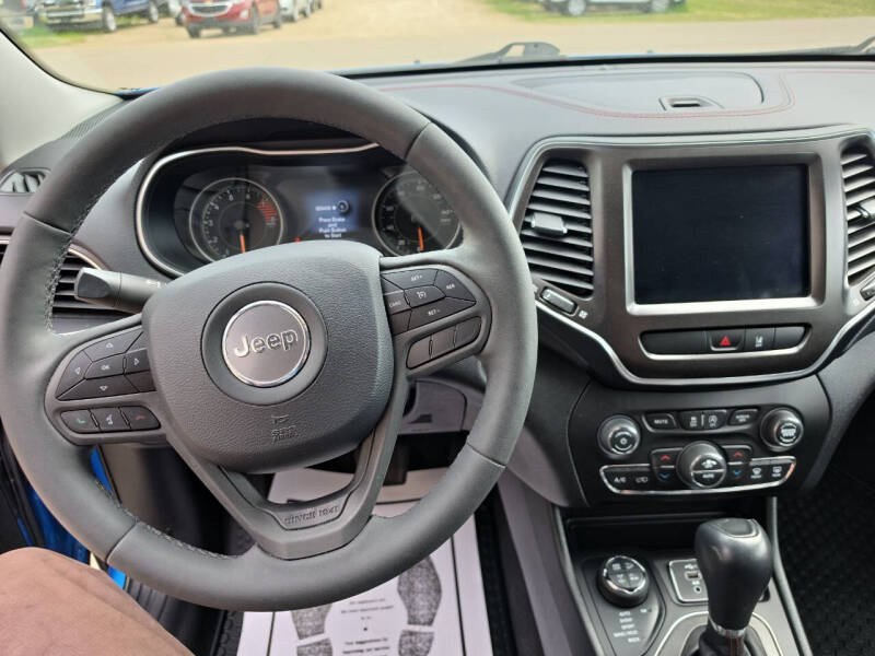 2022 Jeep Cherokee Trailhawk