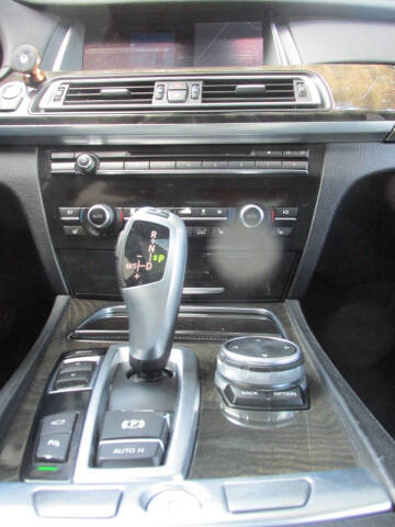 2015 BMW 7 Series 740i