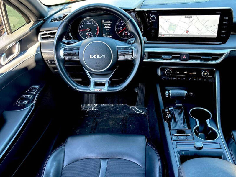 2022 Kia K5