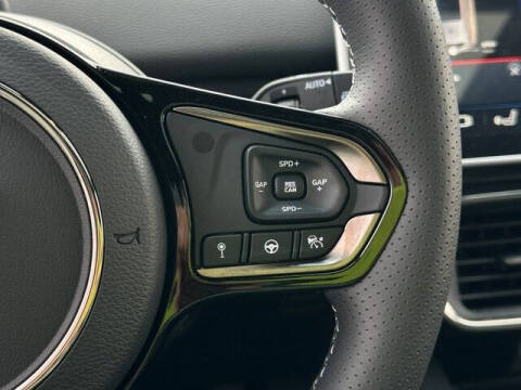 2025 VinFast VF8 Plus