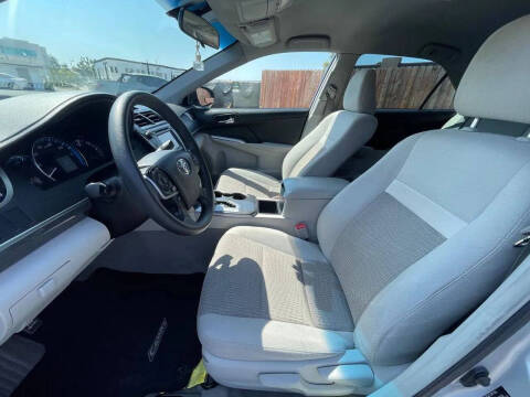 2014 Toyota Camry Hybrid