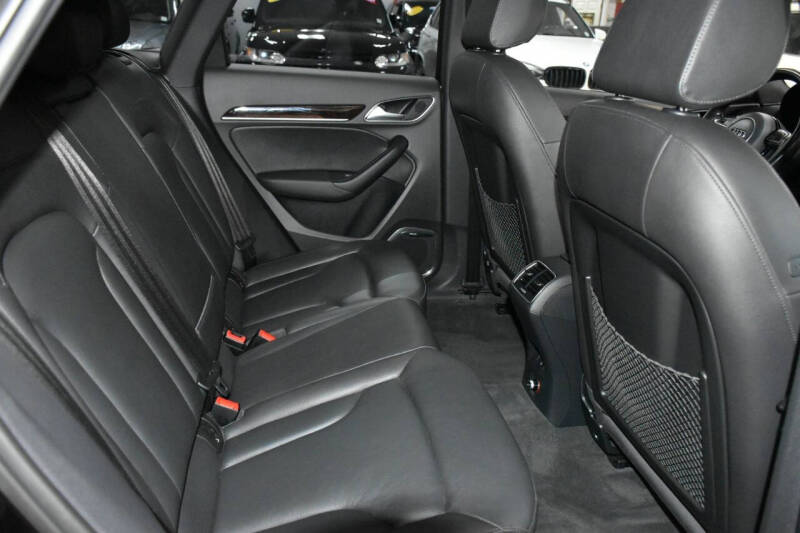 2015 Audi Q3 2.0T quattro Prestige