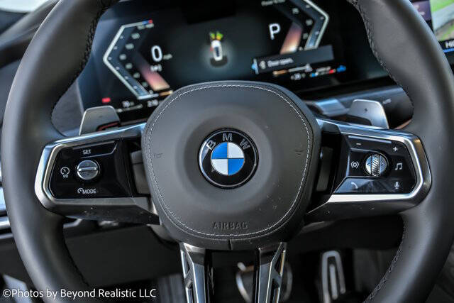 2025 BMW 7 Series 740i xDrive