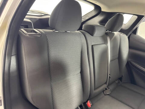 2017 Nissan Rogue Sport SV