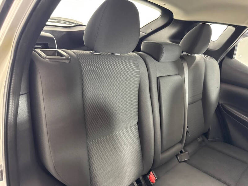 2017 Nissan Rogue Sport SV