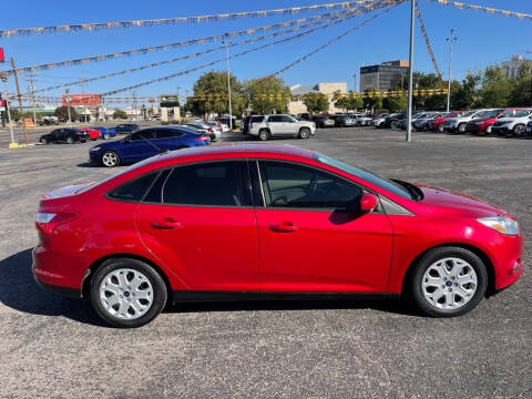 2012 Ford Focus for sale at Crosspointe Auto Sales in Amarillo TX