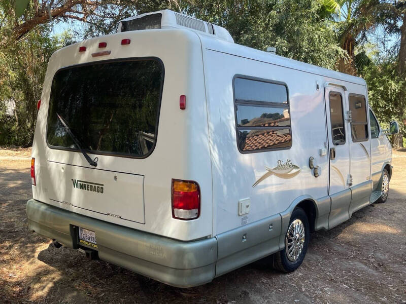 2002 Winnebago Rialta