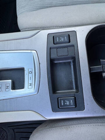 2013 Subaru Legacy 2.5i Premium