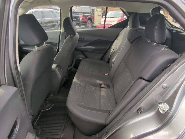 2023 Nissan Kicks SV