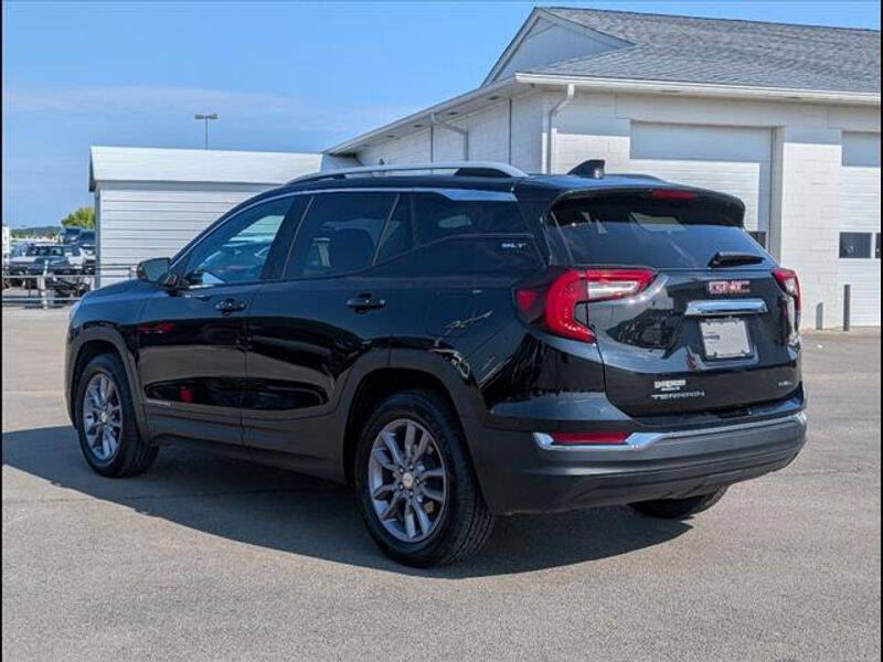 2023 GMC Terrain SLT