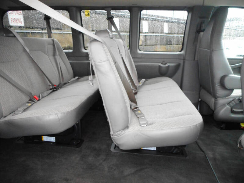 2017 Chevrolet Express LT 3500