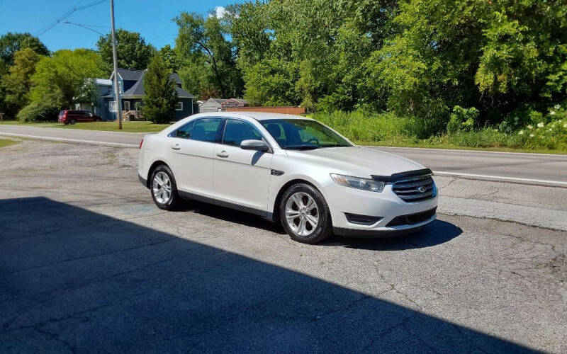 2014 Ford Taurus SEL
