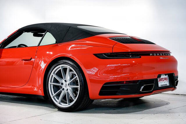 2022 Porsche 911 Carrera