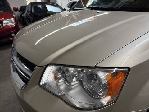 2015 Dodge Grand Caravan American Value Package