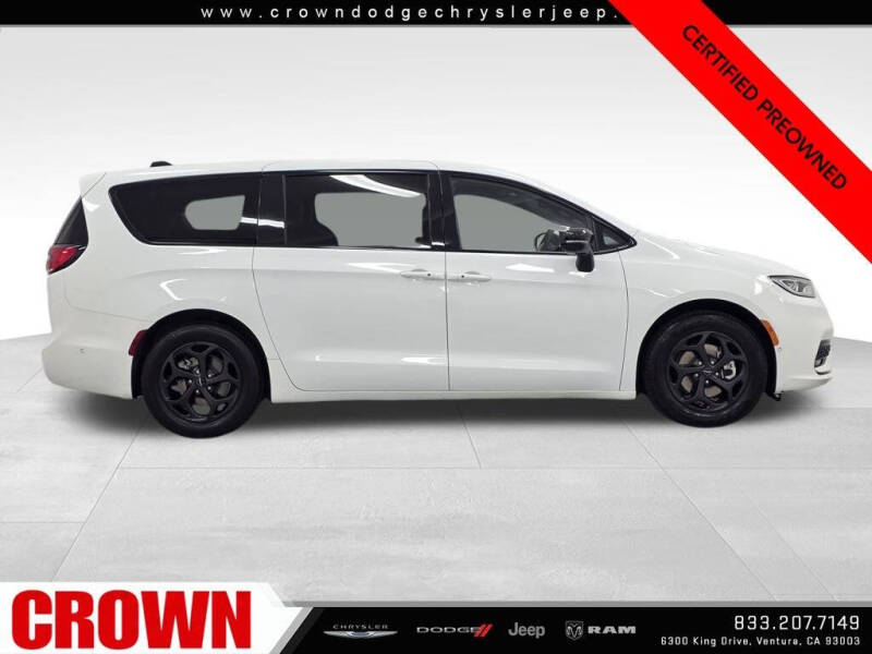 2024 Chrysler Pacifica Plug-In Hybrid Select