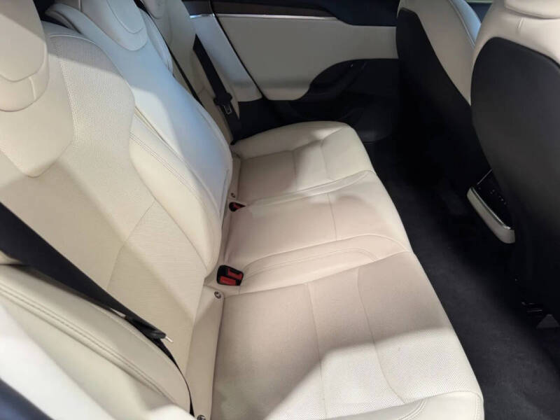 2021 Tesla Model S Long Range
