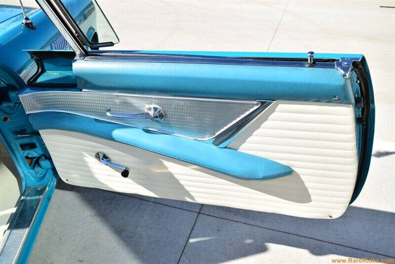 1956 Ford Thunderbird