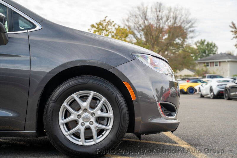 2020 Chrysler Pacifica Touring