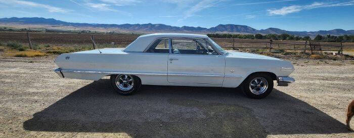 White 1963 Chevrolet Impala 1