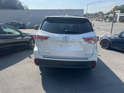 2015 Toyota Highlander LE Plus