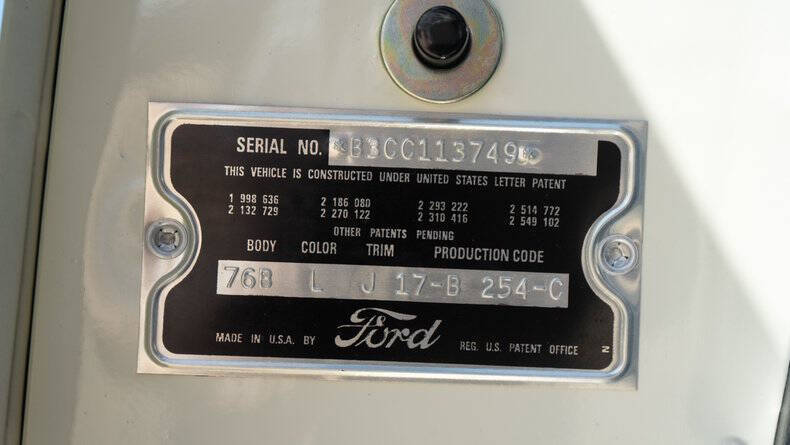 1953 Ford Crestline