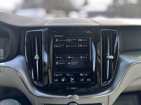 2019 Volvo XC60 T5 Momentum