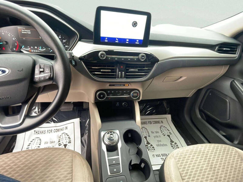 2020 Ford Escape SE
