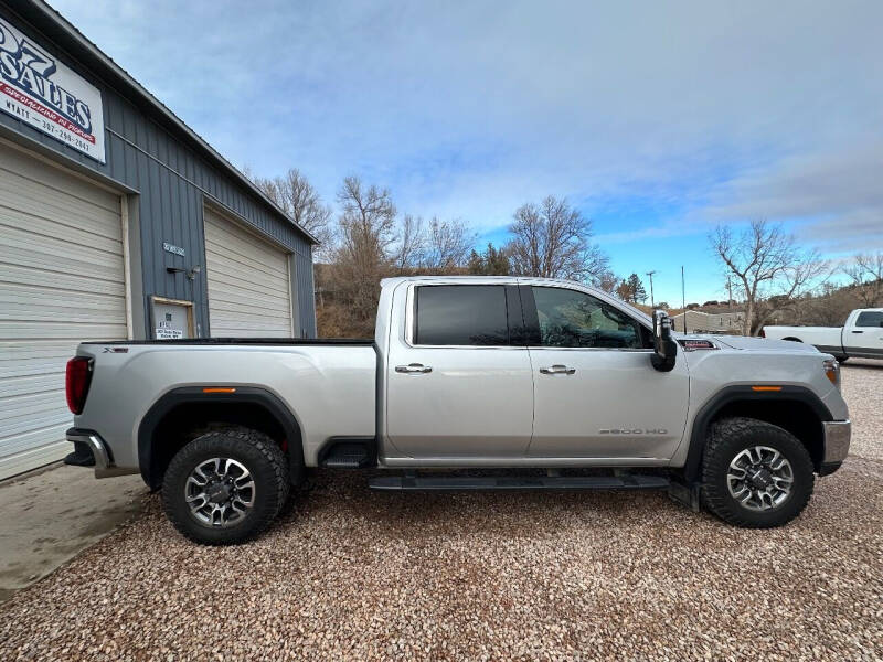 2022 GMC Sierra 2500HD SLT photo 4