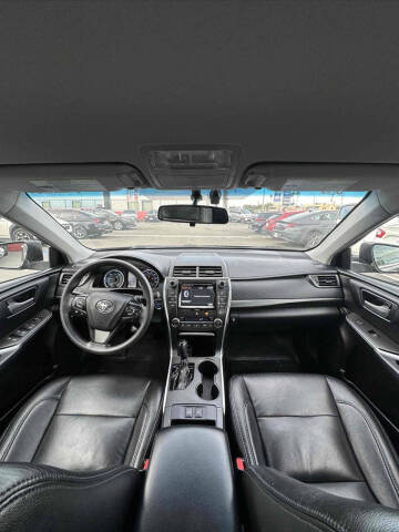 2017 Toyota Camry Hybrid