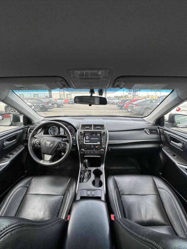 2017 Toyota Camry Hybrid