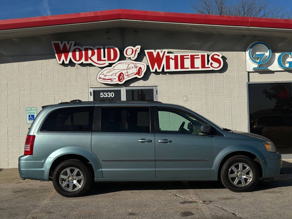 2009 Chrysler Town and Country for sale at World of Wheels in Des Moines, IA